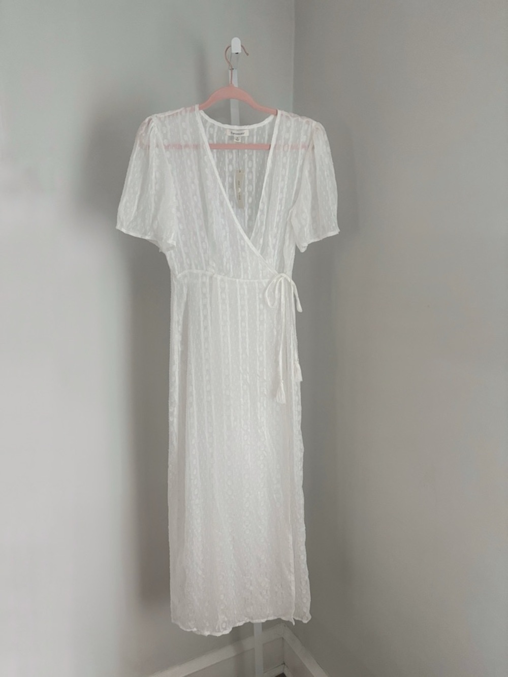 Francesca's Sheer Boho White Lace Wrap Kimono Beach Cover Up Tassels Size M NWT